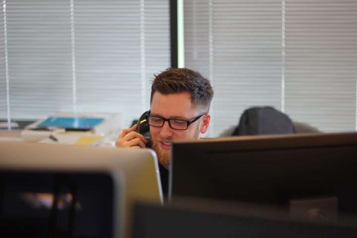 Computer Support on phone call while looking at multiple monitors