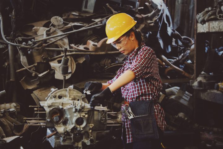 Machining worker